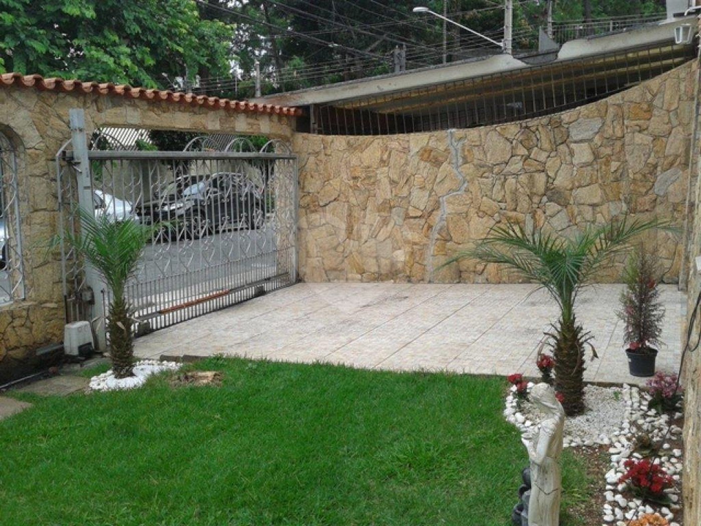 Sobrado à venda com 5 quartos, sendo 1 suíte, em Vila Mazzei, São Paulo, SP