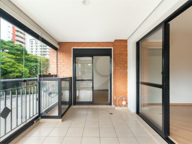 Apartamento à venda com 2 suítes em Campo Belo, São Paulo, SP