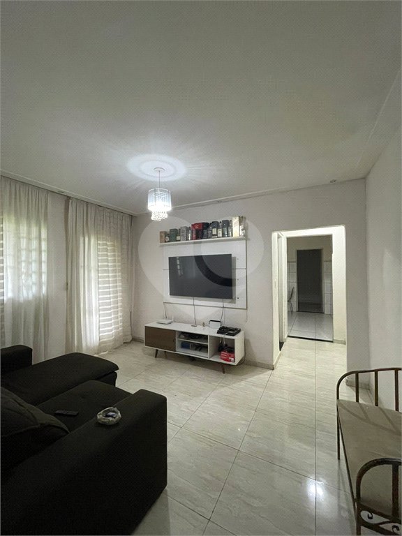 Casa à venda com 2 quartos, sendo 1 suíte, em Terra Preta (terra Preta), Mairiporã, SP