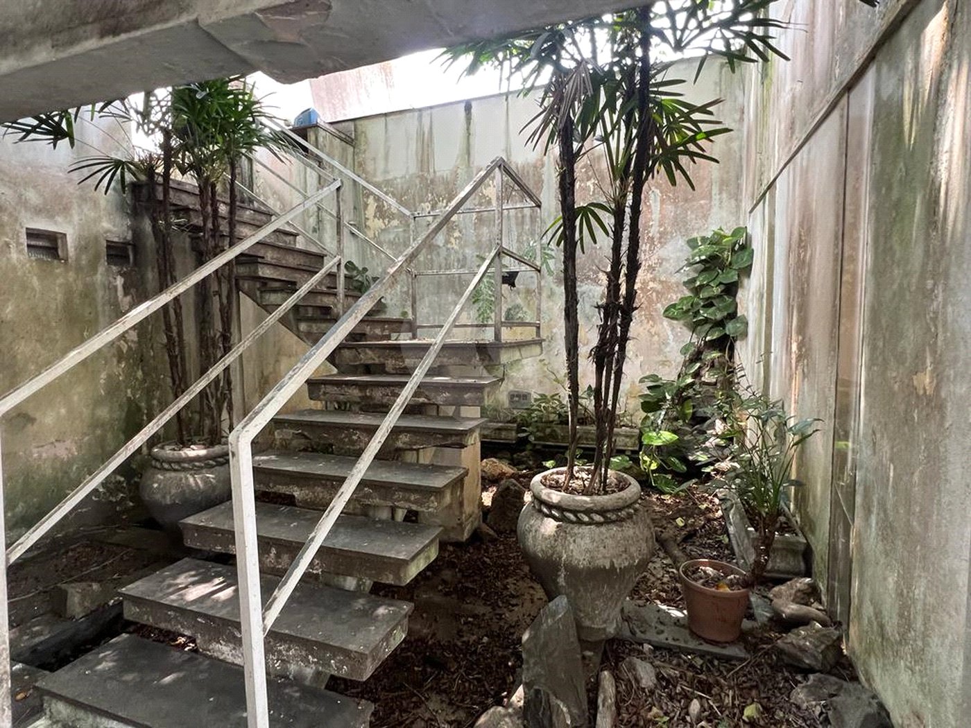 Casa à venda com 4 quartos, sendo 1 suíte, em Jardim das Vertentes, São Paulo, SP