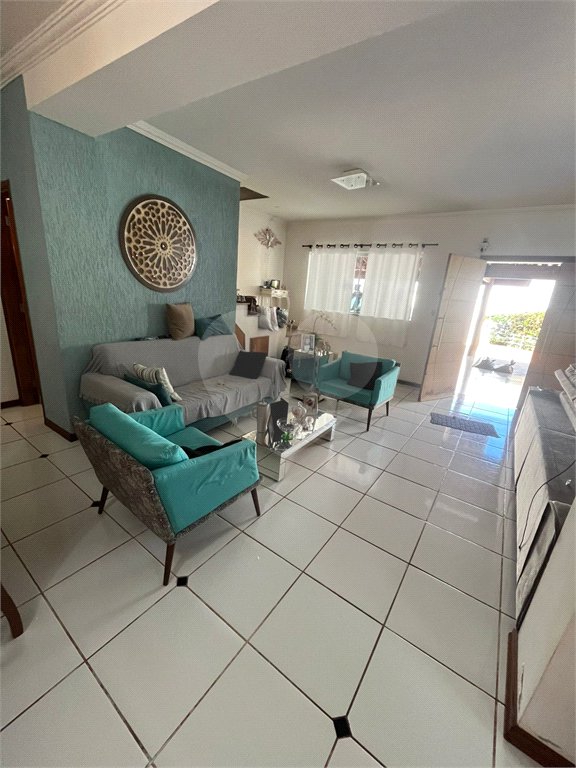 Casa à venda com 4 quartos, sendo 1 suíte, em Vila Santa Maria (vila Xavier), Araraquara, SP
