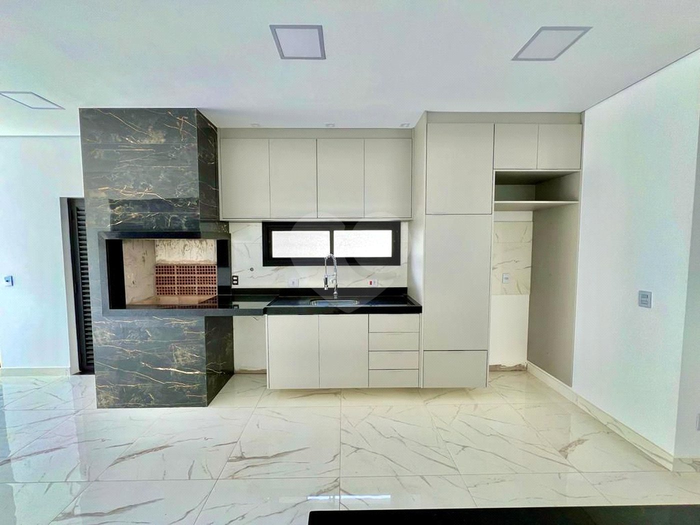 Casa à venda com 3 suítes no condomínio Ibiti Reserva, Sorocaba - SP