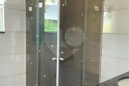 Casa à venda com 3 quartos, sendo 1 suíte, no condomínio Mirante da Mantiqueira, Mairiporã - SP