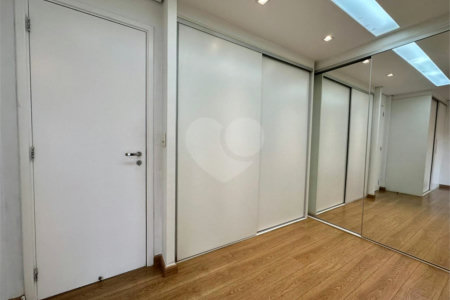 Apartamento à venda com 4 quartos, sendo 3 suítes, em Vila Leopoldina, São Paulo, SP