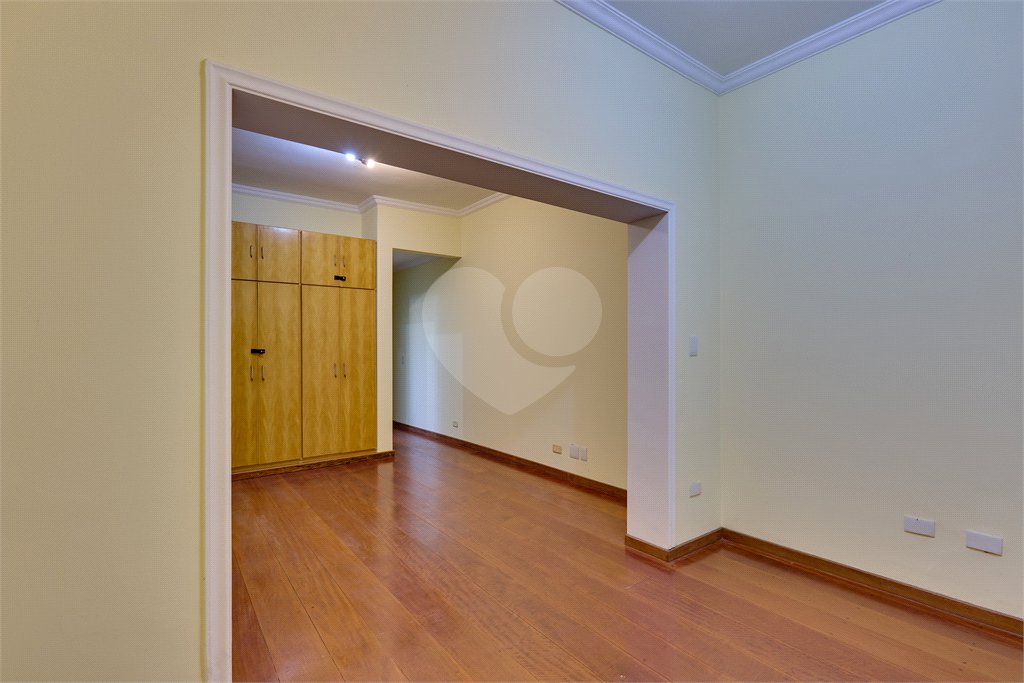 Casa à venda ou para alugar com 4 suítes em Alto da Boa Vista, São Paulo, SP