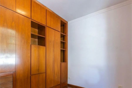 Casa à venda com 4 quartos, sendo 2 suítes, em Vila Morumbi, São Paulo, SP