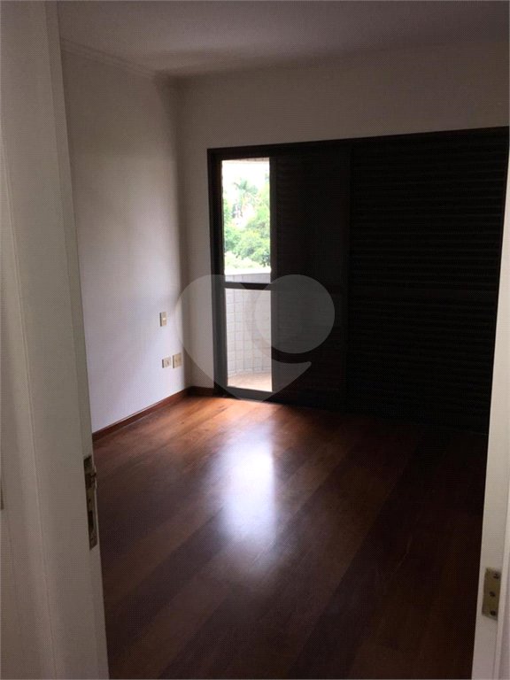 Apartamento à venda com 4 quartos, sendo 2 suítes,  em Vila Andrade, São Paulo, SP