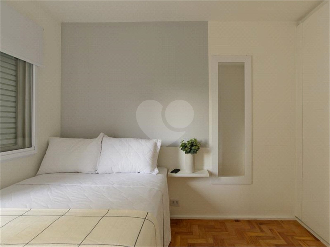 Apartamento à venda com 4 quartos, sendo 2 suítes, em Vila Olímpia, São Paulo, SP