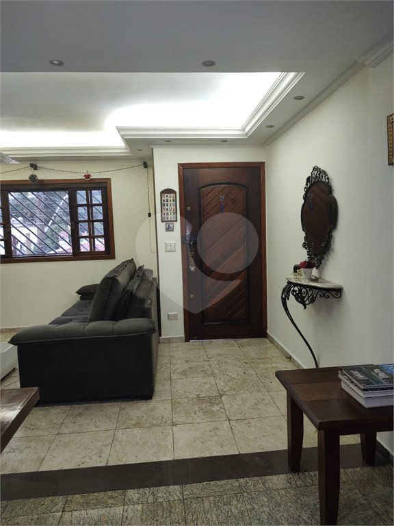 Sobrado à venda com 4 quartos, sendo 1 suíte, em Horto, São Paulo, SP