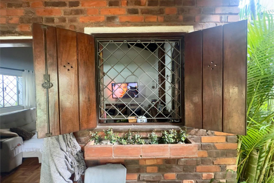 Casa à venda com 3 quartos em Horto, São Paulo, SP