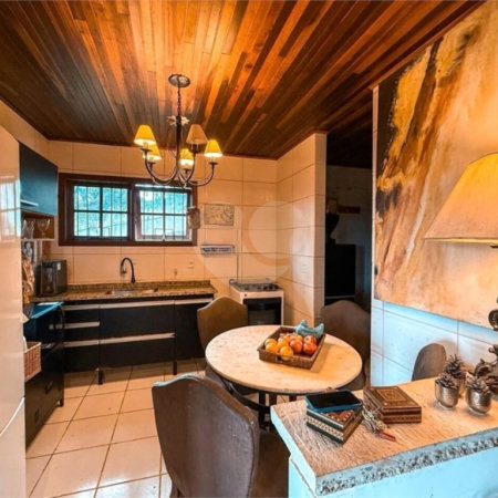 Casa à venda com 3 quartos, sendo 1 suíte,  em Chácara São João, Carapicuíba, SP