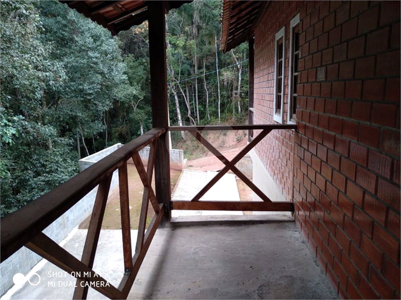 Sobrado à venda com 4 quartos, sendo 3 suítes, em Serra da Cantareira, Mairiporã, SP