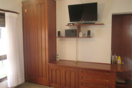 Apartamento à venda com 4 quartos, sendo 1 suíte,  em Vila Andrade, São Paulo, SP
