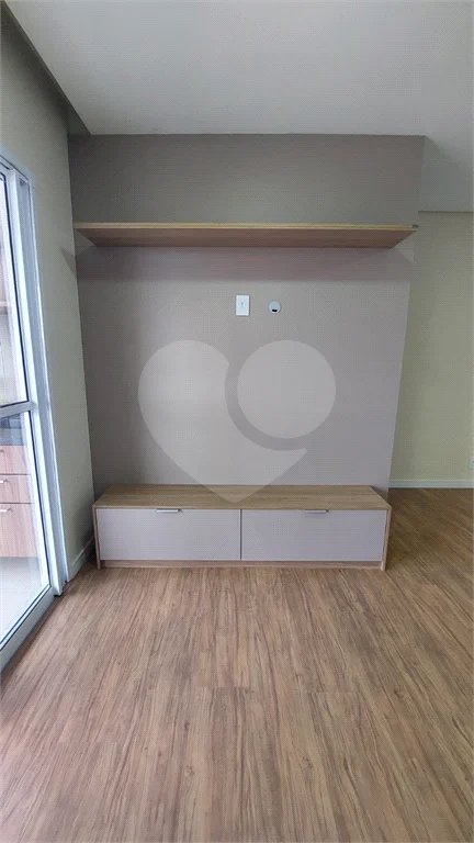 Apartamento para alugar com 2 quartos, sendo 1 suíte, em Aparecidinha, Sorocaba, SP