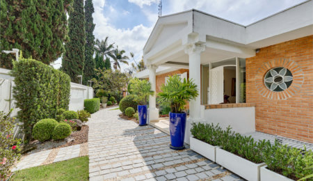 Casa Térrea à venda com 4 suítes em Chácara Flora, São Paulo, SP