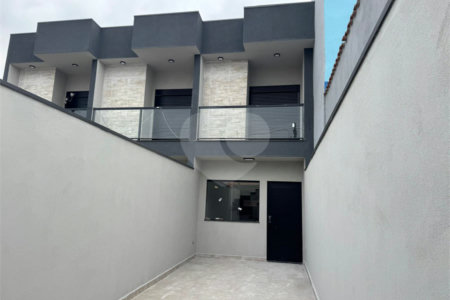 Casa em condomínio à venda com 3 quartos, sendo 1 suíte,  em Vila Alpina, São Paulo, SP