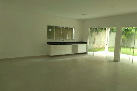 Casa à venda com 4 suítes no condomínio Saint Thomás Rua Uruana,9, Carapicuíba - SP