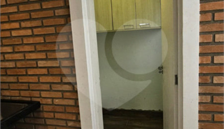 Sobrado à venda com 3 suítes em Vila Alexandria, São Paulo, SP