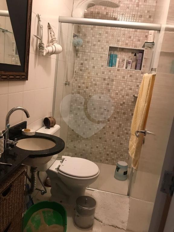 Casa à venda com 2 quartos, sendo 1 suíte, no condomínio Res Santa Inês, São Paulo - SP