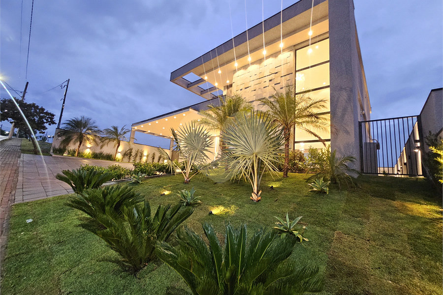 Casa à venda com 4 suítes no condomínio Villas do Jaguari, Santana de Parnaíba - SP
