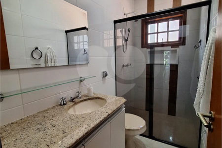 Casa à venda com 3 suítes no condomínio Bosque de Grevilea, Vinhedo - SP