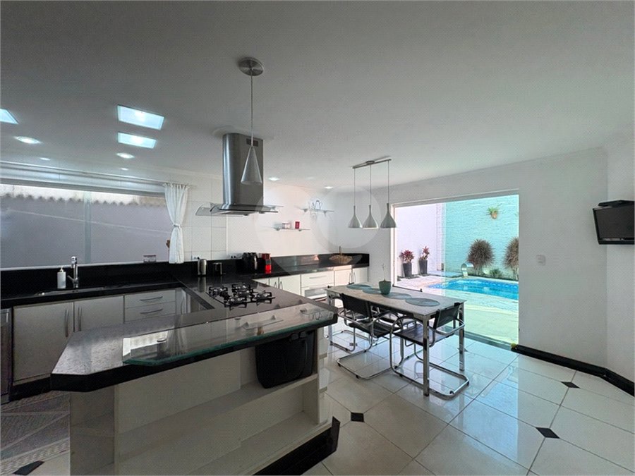 Casa à venda com 3 suítes no condomínio Lago da Boa Vista, Sorocaba - SP