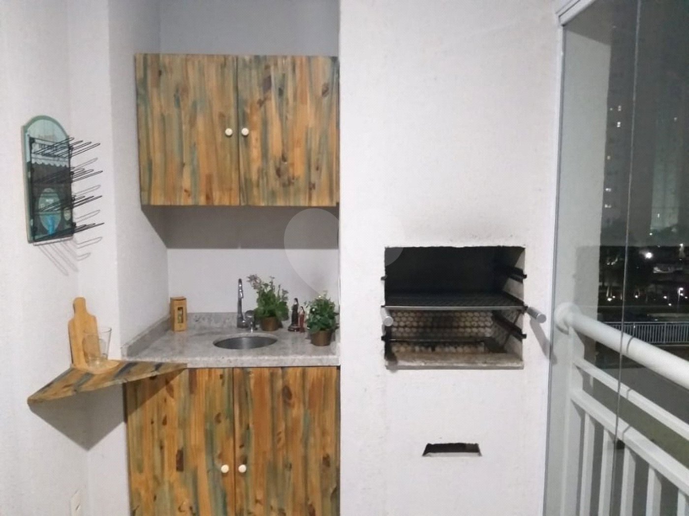 Apartamento à venda com 3 quartos, sendo 1 suíte,  em Vila Suissa, Mogi das Cruzes, SP