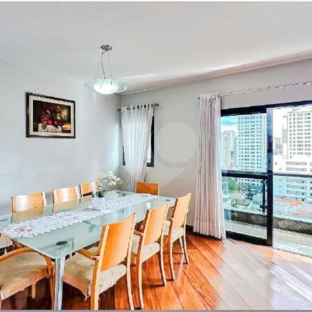 Apartamento à venda 4 dormitórios, 4 banheiros, 3 vagas, depósito. 2 aptos por andar. Torre única.No Anália Franco.
