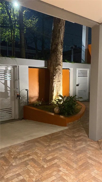 Sobrado à venda com 4 suítes em Vila Inah, São Paulo, SP