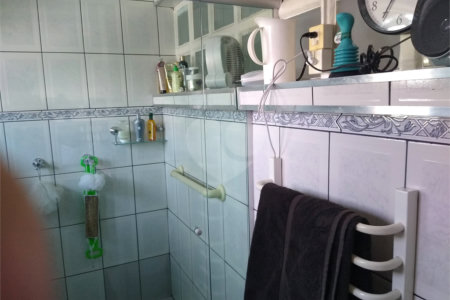 Sobrado à venda com 4 quartos, sendo 3 suítes,  em Vila Monumento, São Paulo, SP