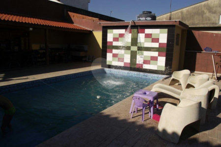 Casa Térrea à venda ou para alugar com 3 quartos, sendo 1 suíte, em Jardim Celani, Salto, SP