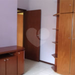 Casa à venda ou para alugar com 2 quartos, sendo 1 suíte, em Jardim do Lago, Atibaia, SP