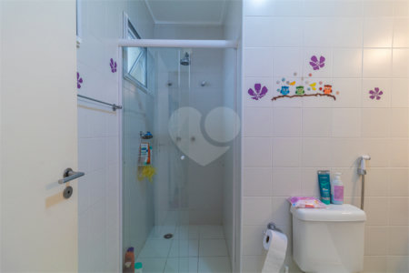 Casa à venda com 4 suítes no condomínio Vila das Acacias, São Paulo - SP
