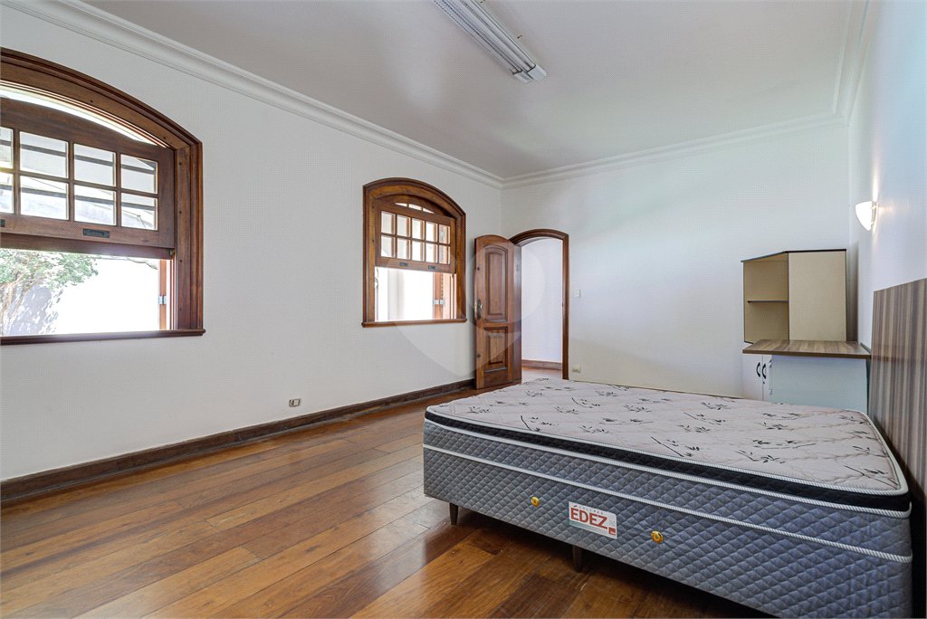 Casa à venda com 5 quartos, sendo 3 suítes, em Alto da Boa Vista, São Paulo, SP
