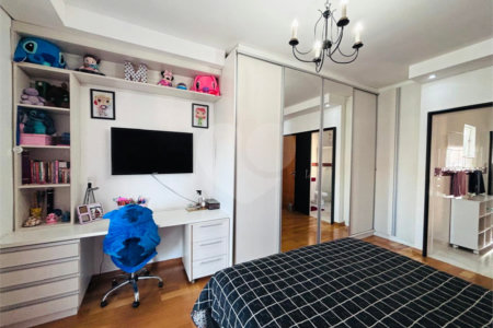 Casa à venda com 4 quartos, sendo 2 suítes, no condomínio Carmen Blanco, Sorocaba - SP