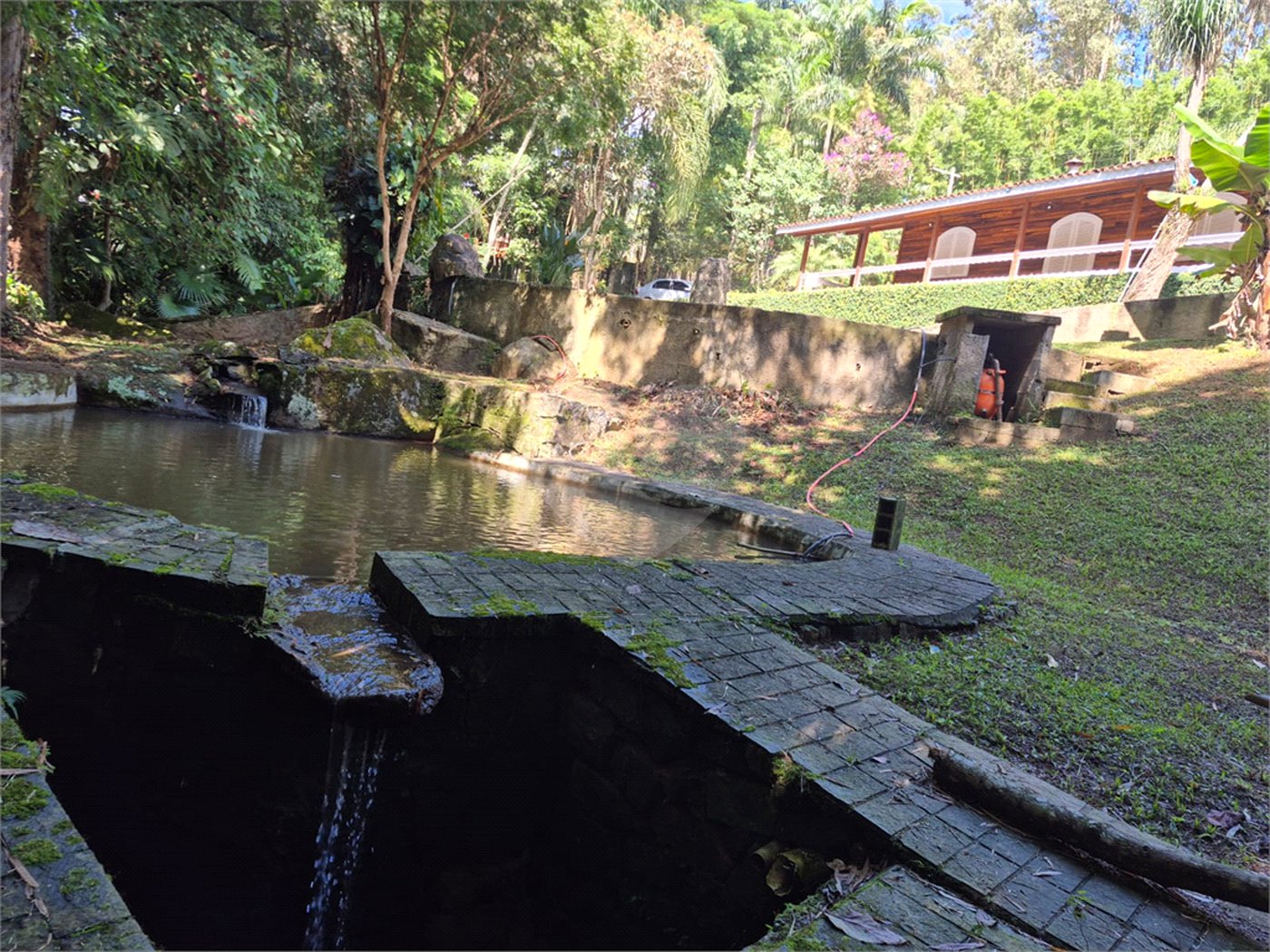 Casa Térrea à venda com 3 quartos, sendo 1 suíte,  em Serra da Cantareira, Mairiporã, SP