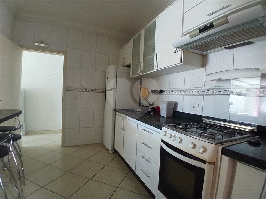 Apartamento à venda com 3 quartos, sendo 1 suíte,  em Jardim Brasil, São Roque, SP