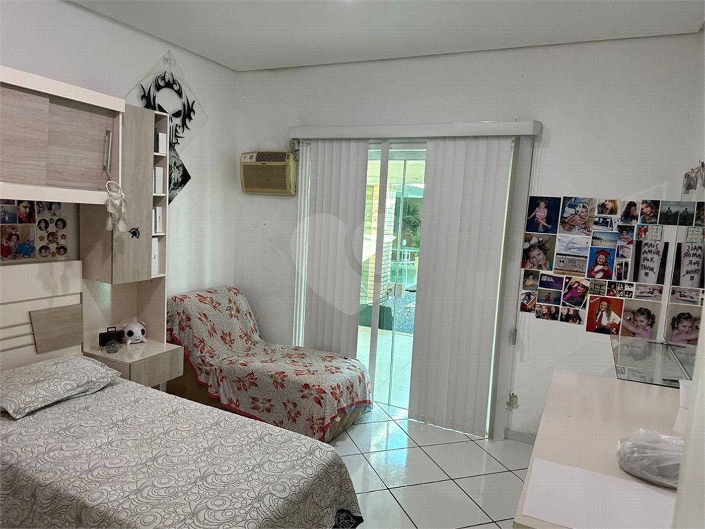 Casa à venda com 3 quartos, sendo 1 suíte,  no condomínio Vale do Lago, Sorocaba - SP