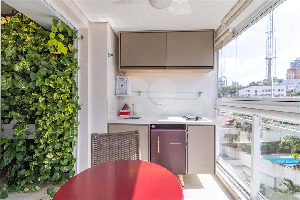 Apartamento para alugar com 1 suíte em Alto de Pinheiros, São Paulo, SP