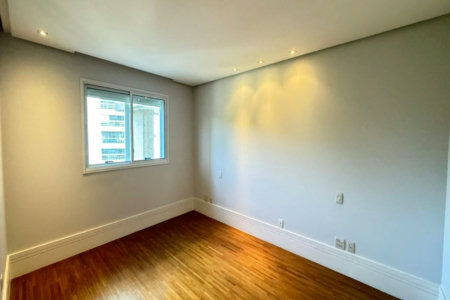 Apartamento à venda com 2 quartos, sendo 1 suíte, em Parque do Morumbi, São Paulo, SP