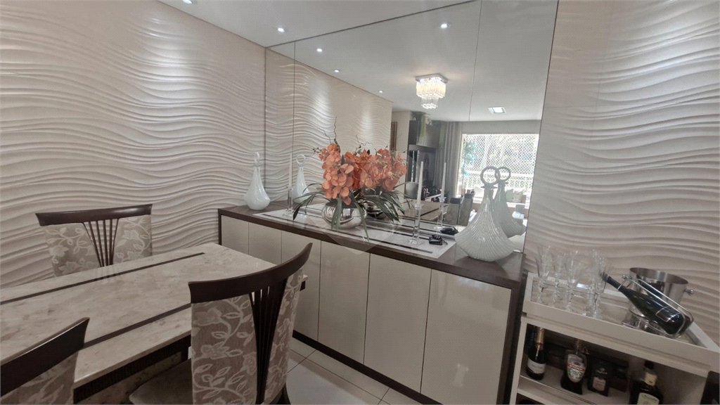 Apartamento à venda com 3 quartos, sendo 1 suíte, em Jardim das Vertentes, São Paulo, SP
