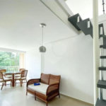 Cobertura Triplex com Mobilia parcial em Itapetinga Atibaia