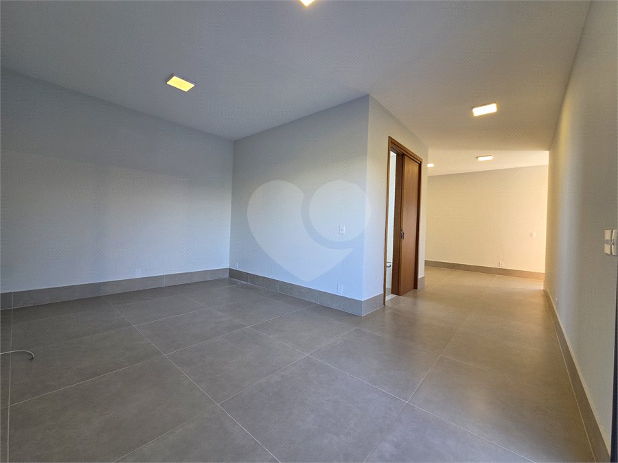 Casa à venda com 3 suítes no condomínio Evidence Residencial, Araçoiaba da Serra - SP