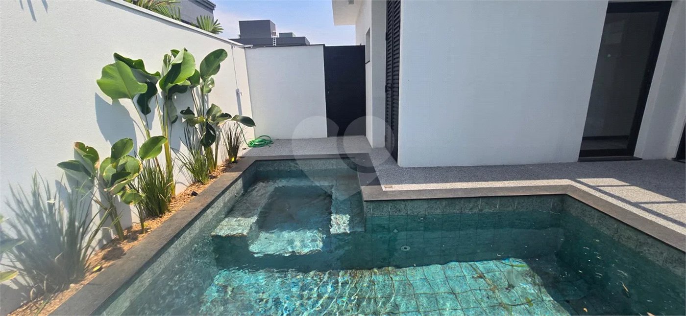 Casa à venda com 5 suítes no condomínio Parque Faber IV, São Carlos - SP