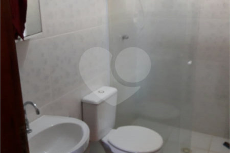 Chácara à venda com 8 quartos, sendo 3 suítes, no Centro, Toledo, MG
