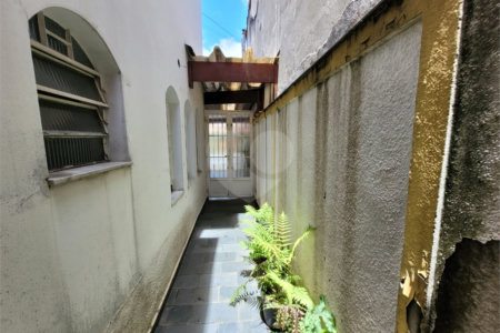 Casa à venda com 3 quartos, sendo 1 suíte, em Parque da Lapa, São Paulo, SP