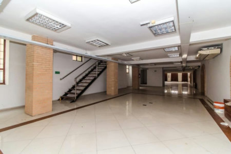 Prédio Comercial de Grande Porte no Centro Histórico de Santos para Venda Ou Aluguel