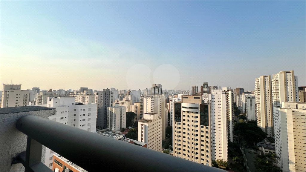 Apartamento à venda com 2 quartos em Moema, São Paulo, SP