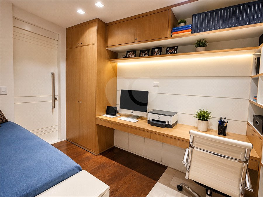 Apartamento à venda com 4 quartos, sendo 3 suítes, em Santa Cecília, São Paulo, SP