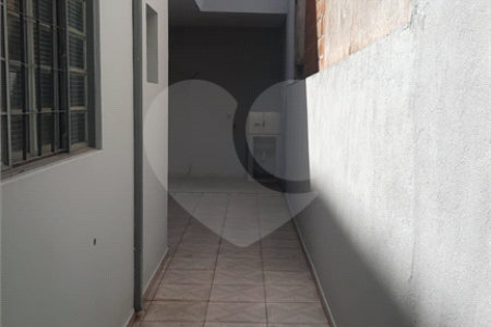 Sobrado à venda com 4 quartos, sendo 1 suíte, em Jardim Hubert, Indaiatuba, SP